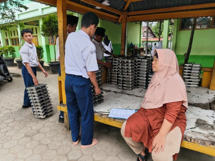 Energi Baru di Awal Pekan: MBG Lengkapi Hari Belajar Siswa