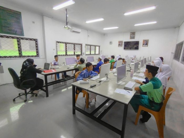 MTsN 2 Kota Jambi Jadi Titik Lokasi Tes SNPDB MAN IC 2026