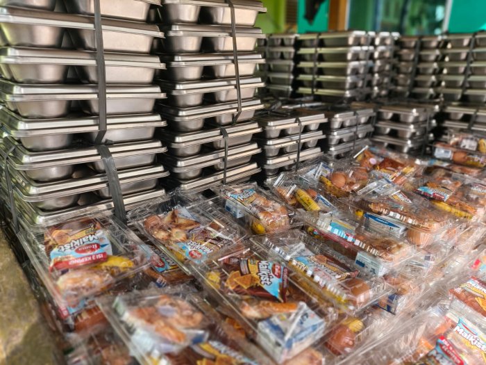 Dua Paket MBG Siap Isi Energi Siswa MTsN 2 Kota Jambi Sejak Pagi