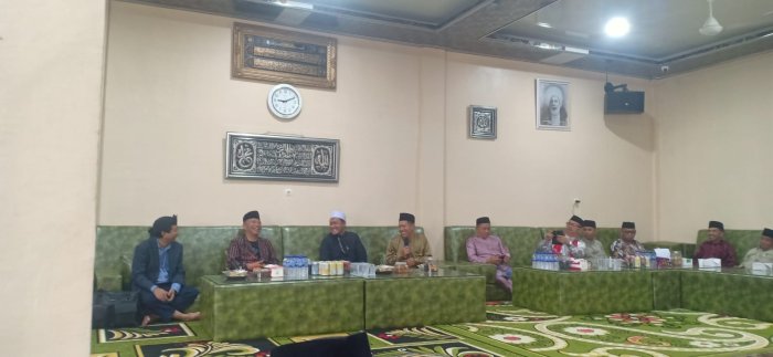 Kepala MTsN 2 Kota Jambi Ikuti Studi Tiru di Ponpes Darul Arifin Kepala MTsN 2 Kota Jambi Ikuti Studi Tiru di Ponpes Darul Arifin