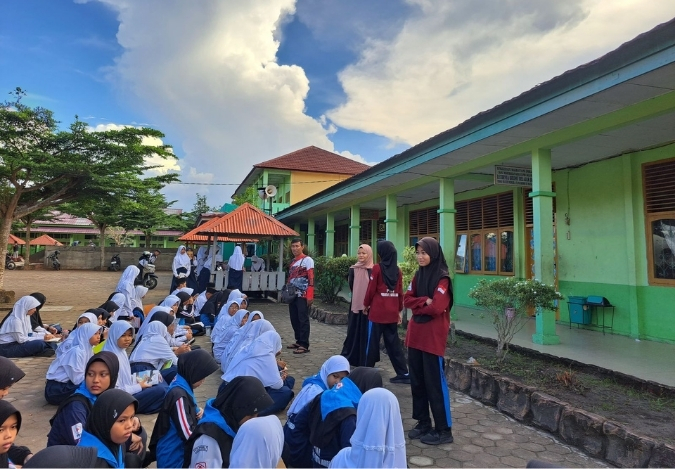 Latihan Rutin PMR MTsN 2 Kota Jambi Kembangkan Karakter Siswa