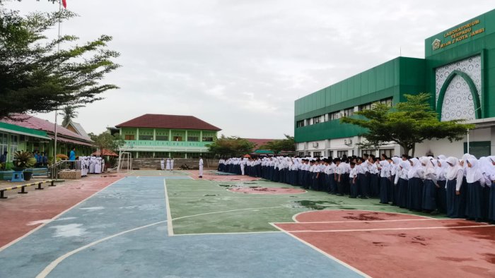 Mahasiswa PLP UIN STS Jambi Tutup Masa Praktek dengan Amanat Menuntut Ilmu