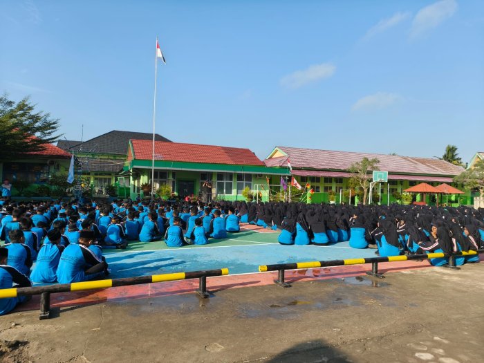 MTsN 2 Kota Jambi Dorong Motivasi Belajar dan Tertib Aturan Gawai