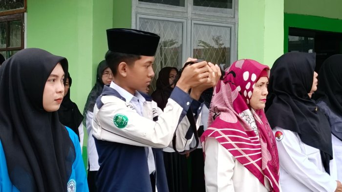 Memburu Cerita, Menangkap Makna: Humas OSIM dalam Aksi