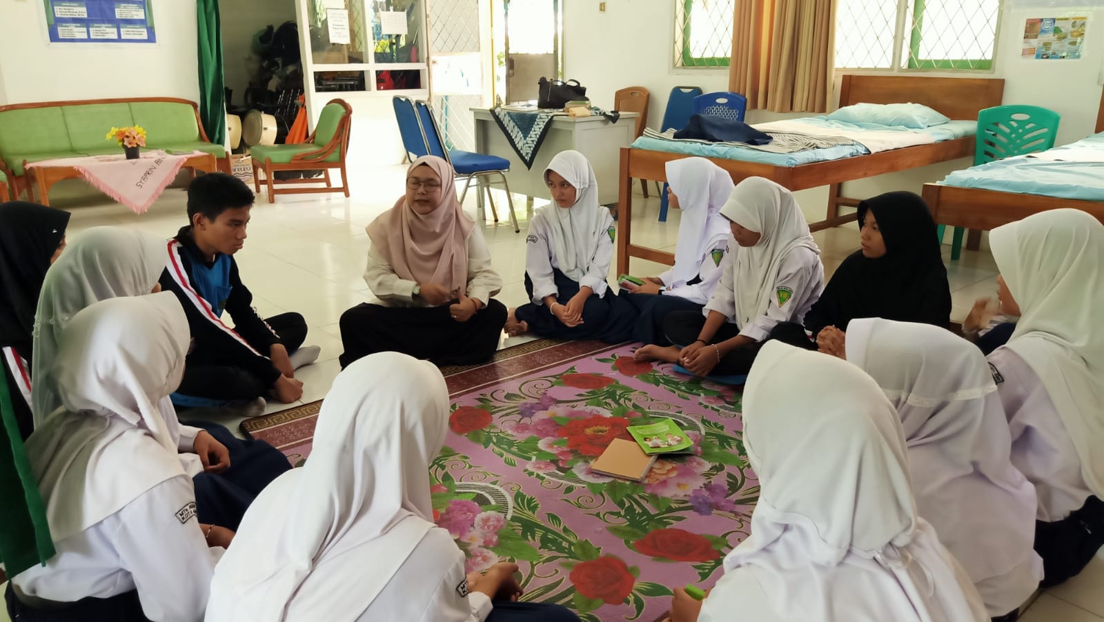 Duta Pustaka MTsN 2 Kota Jambi (Zona Integritas-Masanda PINTAR) Duta Pustaka MTsN 2 Kota Jambi (Zona Integritas-Masanda PINTAR)