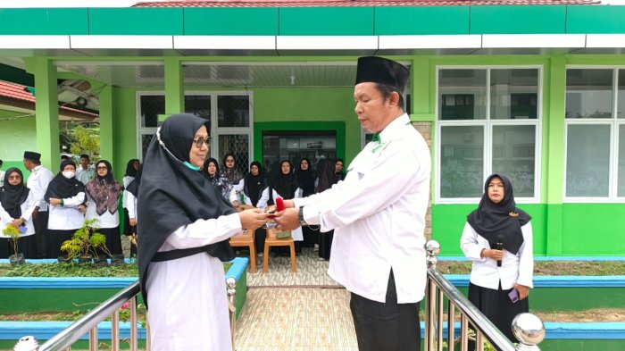 Cincin Kenangan untuk Pak Riswansyah yang Telah Mendahului
