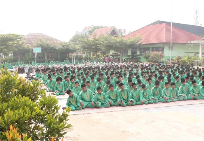 Raih Berkah dan Ketenangan, MTsN 2 Kota Jambi Rutin Gelar Shalat Dhuha Berjamaah