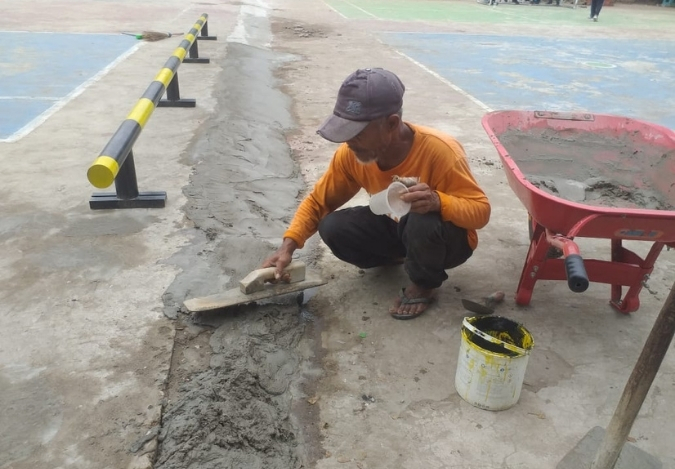 MTsN 2 Kota Jambi Perbaiki Lapangan Utama Demi Kenyamanan MTsN 2 Kota Jambi Perbaiki Lapangan Utama Demi Kenyamanan