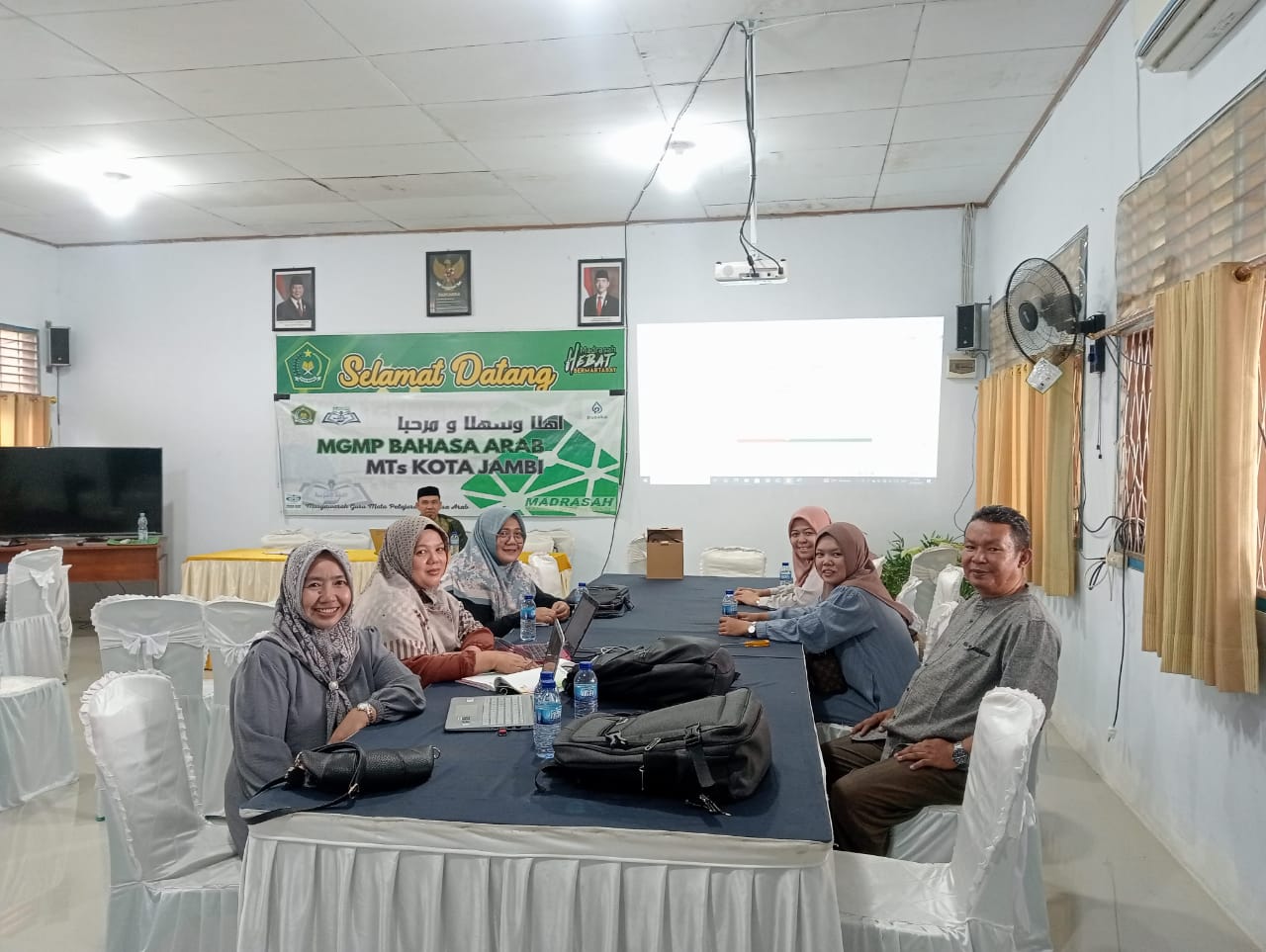 Guru Bahasa Arab MTsN 2 Kota Jambi Ikuti MGMP Bahasa Arab se-Kota Jambi