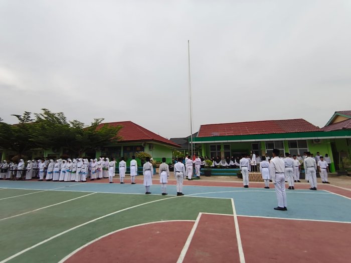 Pesan di Upacara Hari Pahlawan: Menjadi Pahlawan di Sekitar Kita