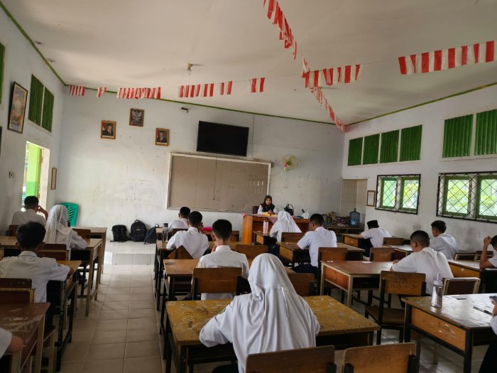 Ujian Madrasah Hari Kedua Berjalan Kondusif Tanpa Kendala Ujian Madrasah Hari Kedua Berjalan Kondusif Tanpa Kendala
