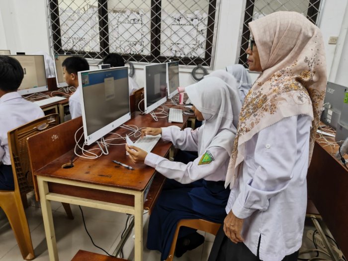 Kendala Jaringan Tak Surutkan Semangat Gladi Bersih TKA