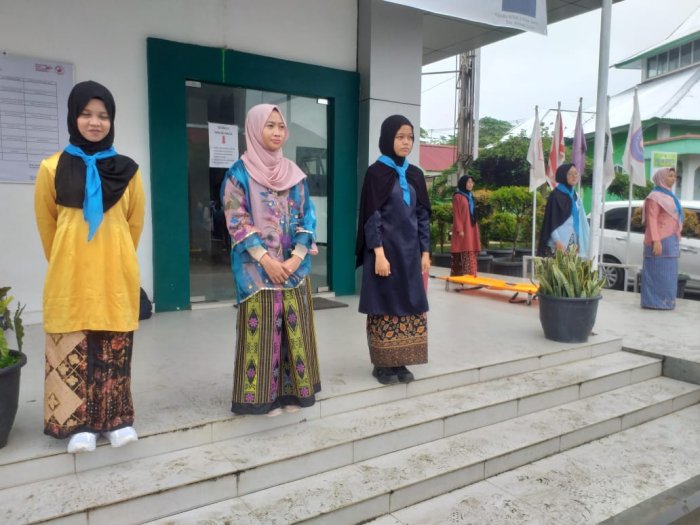 Dukungan Kesehatan dari PMR di Upacara HGN MTsN 2 Kota Jambi