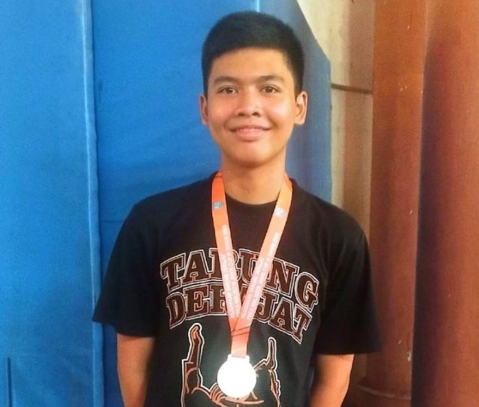 Debut Langsung Berprestasi, Zimraan Raziq Ananda Amankan Juara 2 Tarung Derajat Debut Langsung Berprestasi, Zimraan Raziq Ananda Amankan Juara 2 Tarung Derajat