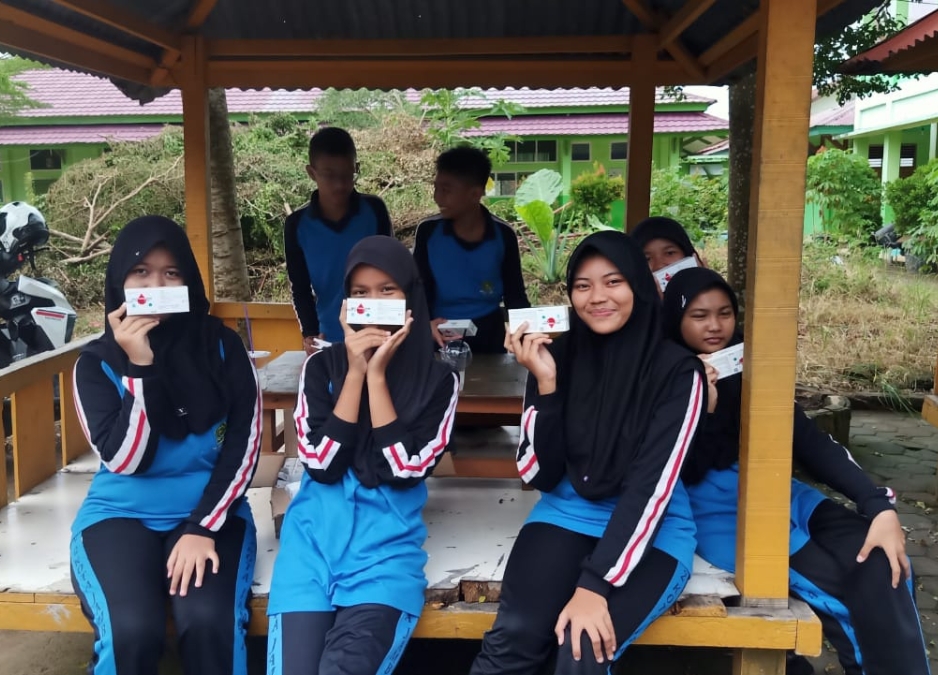 Sehat Itu Keren! MTsN 2 Kota Jambi Kembali Bagikan TTD