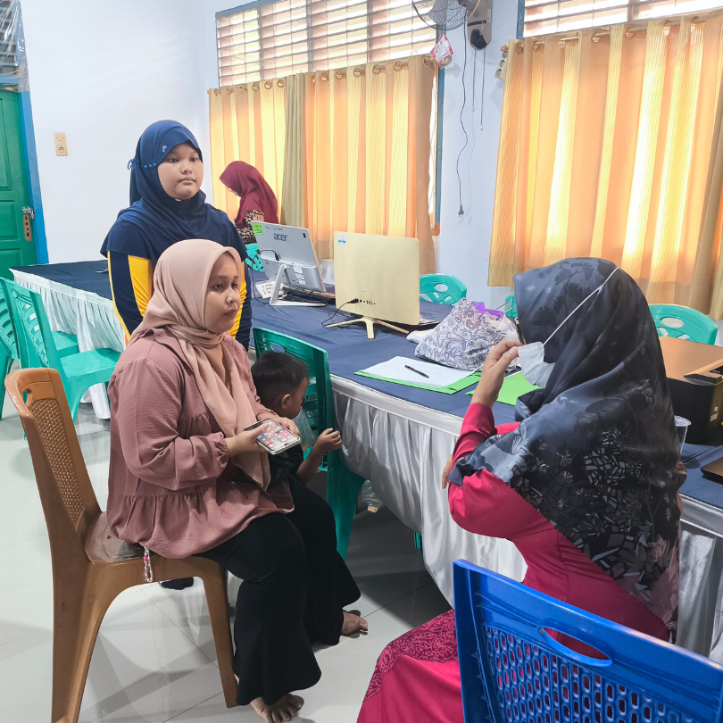 Tim IT SPMB MTsN 2 Kota Jambi, Siaga Teknologi untuk Kelancaran Pendaftaran!