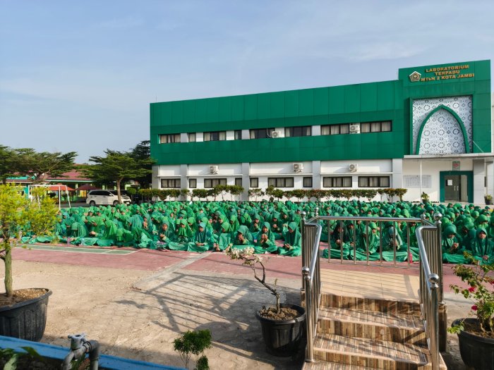 Anjuran Positif Isi Libur Ramadhan Siswa MTsN 2 Kota Jambi Anjuran Positif Isi Libur Ramadhan Siswa MTsN 2 Kota Jambi