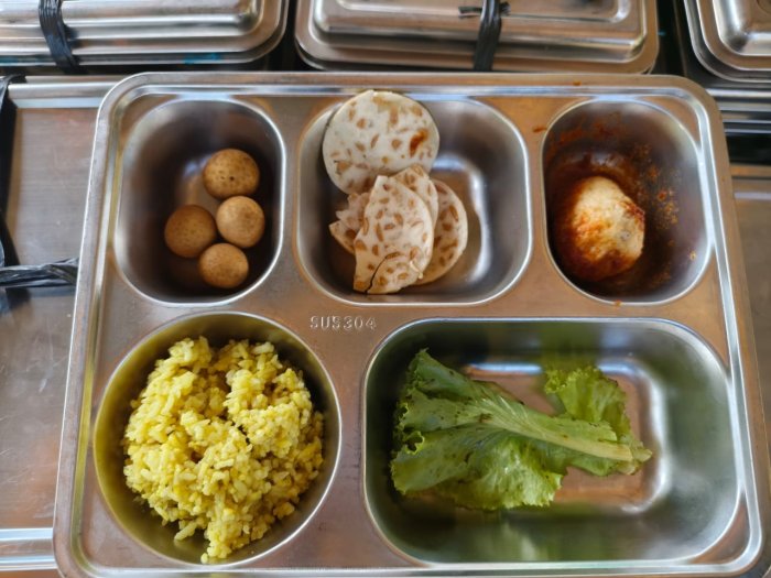 MBG Rabu Sajikan Nasi Kuning di Hari Perdana ASAS