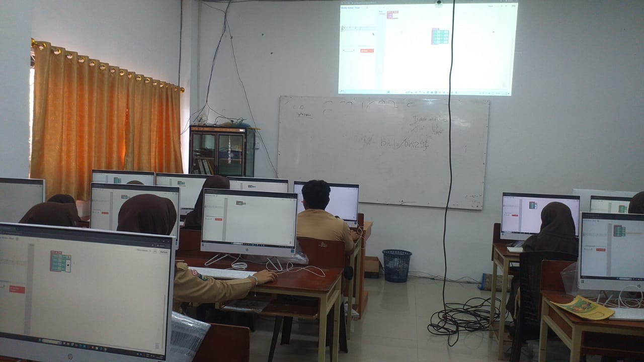 Seru dan Interaktif! MTsN 2 Kota Jambi Terapkan Game Quiz Wordwall untuk Asesmen Kognitif Informatika Kelas 9 (Zona Integritas #Masanda Pintar)