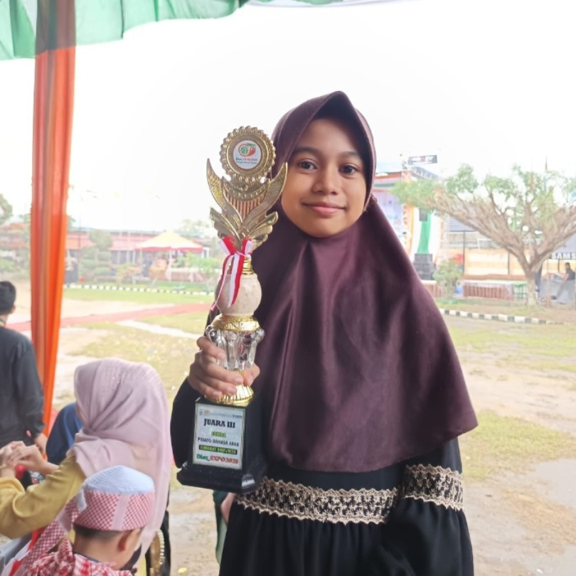 Pesona Pidato Salsabilah Adiva Putri di Diaz Ekspo Competition