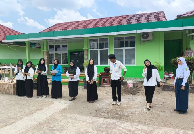 Siswa dan Mahasiswa PLP Latihan Bersama: Siap Sukseskan Upacara Hari Sumpah Pemuda