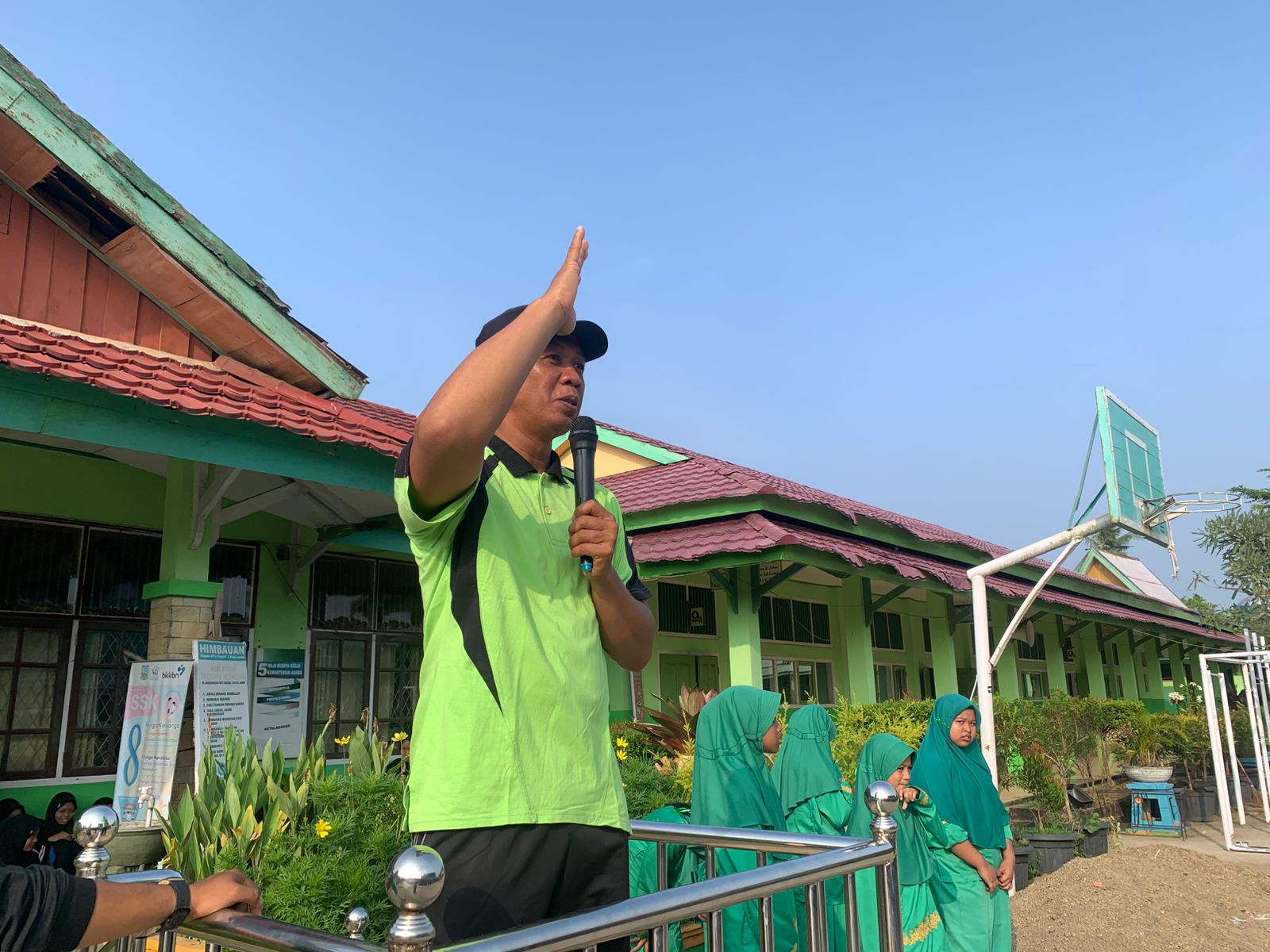 Menuju HUT RI ke-80, MTsN 2 Kota Jambi Siap Meriahkan Kemerdekaan dengan Semangat Disiplin