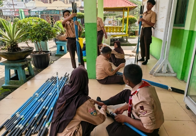 Anggota Ekskul Pramuka MTsN 2 Kota Jambi Siap-siap Gelar Perjusa