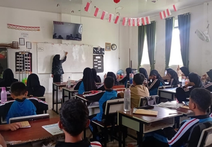 Belajar Ikhlas dan Taat: Langkah Awal Menuju Akhlak Mulia