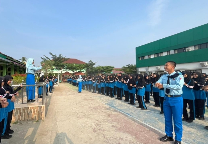 MTsN 2 Kota Jambi Ikut Tren: Tabola Bale Viral Dipandu Alumni