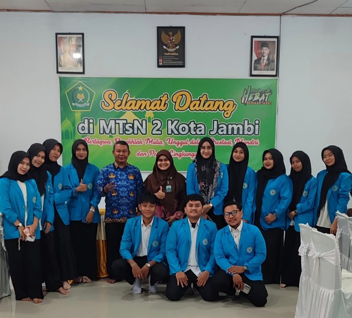 MTsN 2 Kota Jambi Sambut Mahasiswa PLP UIN STS Jambi