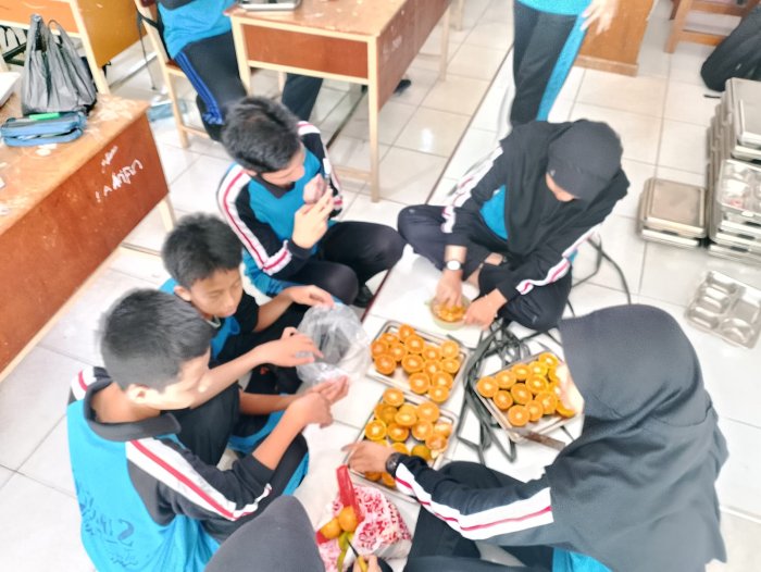 Segarnya Es Jeruk, Segarnya Kebersamaan di Kelas 9K