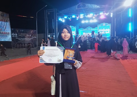 Dari Hafalan Menuju Prestasi, Najwa Raih Juara Tiga MTQ Paal Merah