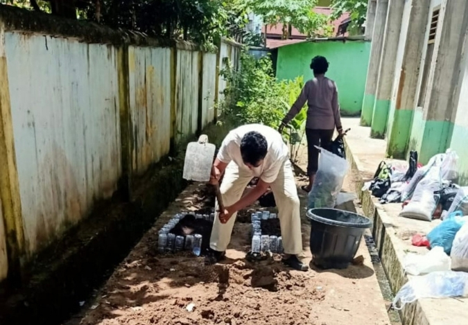 Menuju Sekolah Adiwiyata: MTsN 2 Kota Jambi Hijaukan Madrasah dengan TOGA