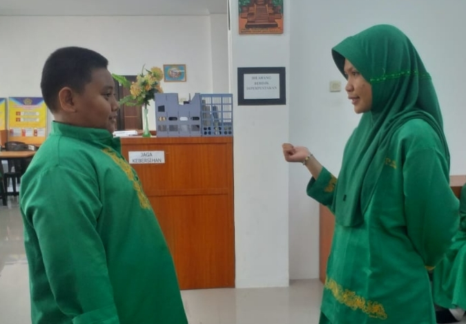 Antusiasme Tinggi Calon Duta Pustaka Baru di MTsN 2 Kota Jambi Antusiasme Tinggi Calon Duta Pustaka Baru di MTsN 2 Kota Jambi