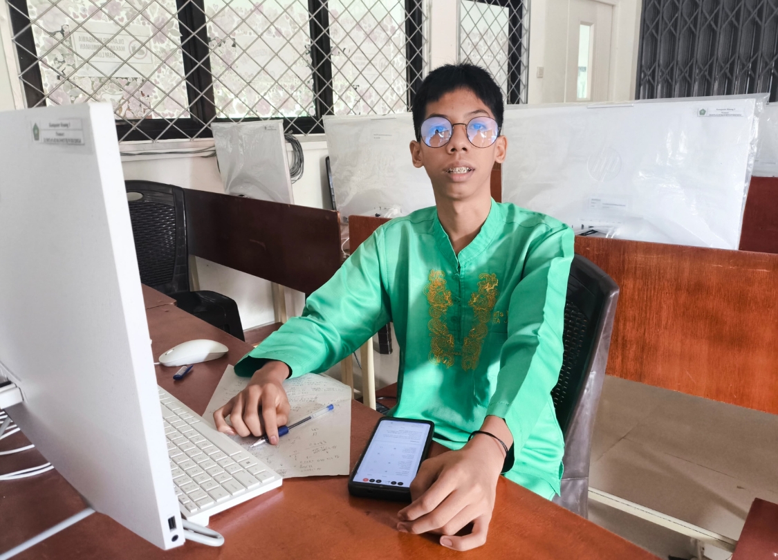 Aleka Raxi Pratama: Tetap Serius Ujian Meski Sudah Lolos ke MAN IC