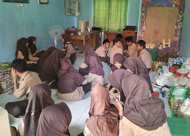 OSIM MTsN 2 Kota Jambi Beraksi! Ramadhan Ekstravaganza untuk Sesama