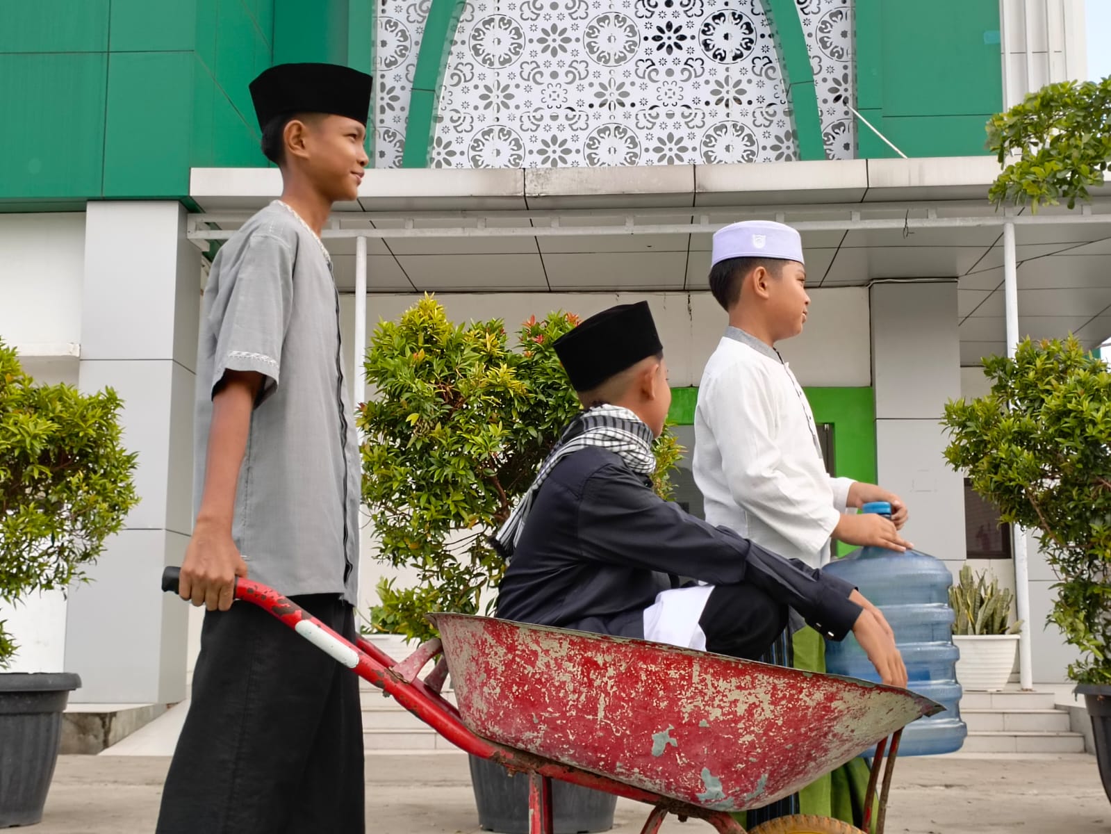 22 Oktober Hari Santri Nasional (Zona Integritas-mtsn2kotajambi-PINTAR)