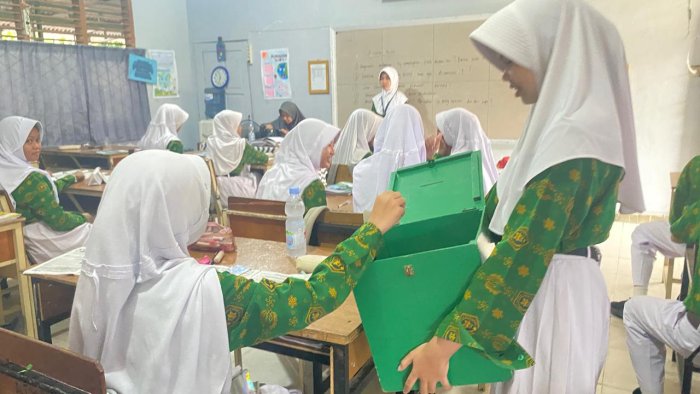 OSIM MTsN 2 Kota Jambi Galang Dana untuk Siswa Berduka