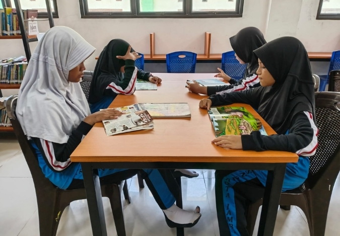 Lembar Demi Lembar, Cinta Literasi Tumbuh di MTsN 2 Kota Jambi