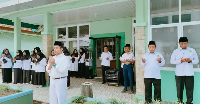 Guru Kemenag Jambi Bersatu di MAN 1 Kota Seberang