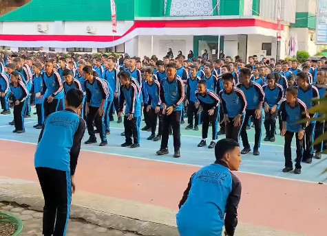 Pagi Energetik di MTsN 2 Kota Jambi, Bakar Semangat Belajar