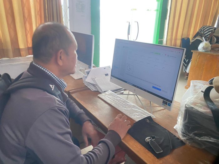 Kamad MTsN 2 Kota Jambi Tuntaskan BAP di EMIS