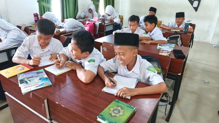 Refleksi dan Perbaikan: Evaluasi Matematika Semester Ganjil di MTsN 2 Kota Jambi