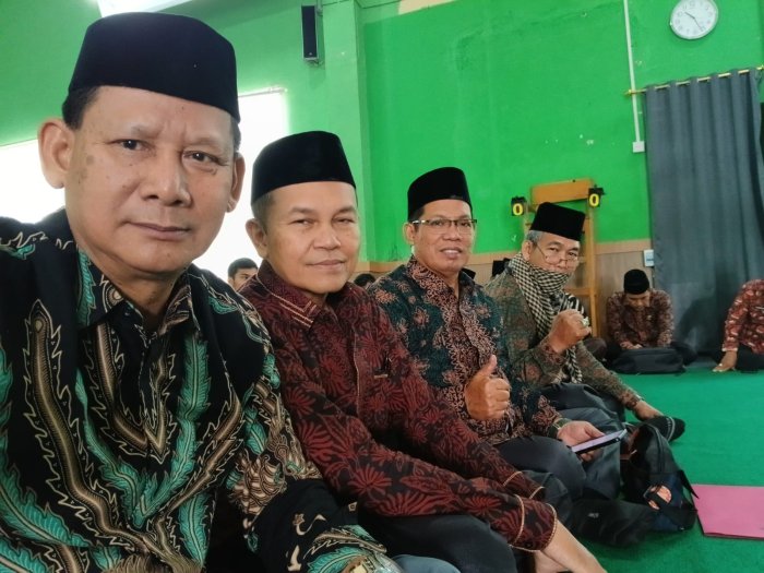Kepala MTsN 2 Kota Jambi Ikuti Pendampingan Zona Integritas Kemenag Kepala MTsN 2 Kota Jambi Ikuti Pendampingan Zona Integritas Kemenag