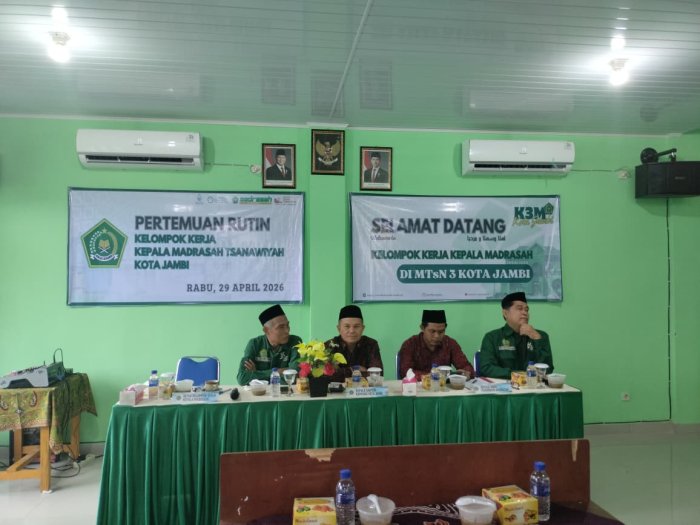 Kolaborasi Madrasah, Kepala MTsN 2 Kota Jambi Hadiri Rapat Rutin MKKMTs
