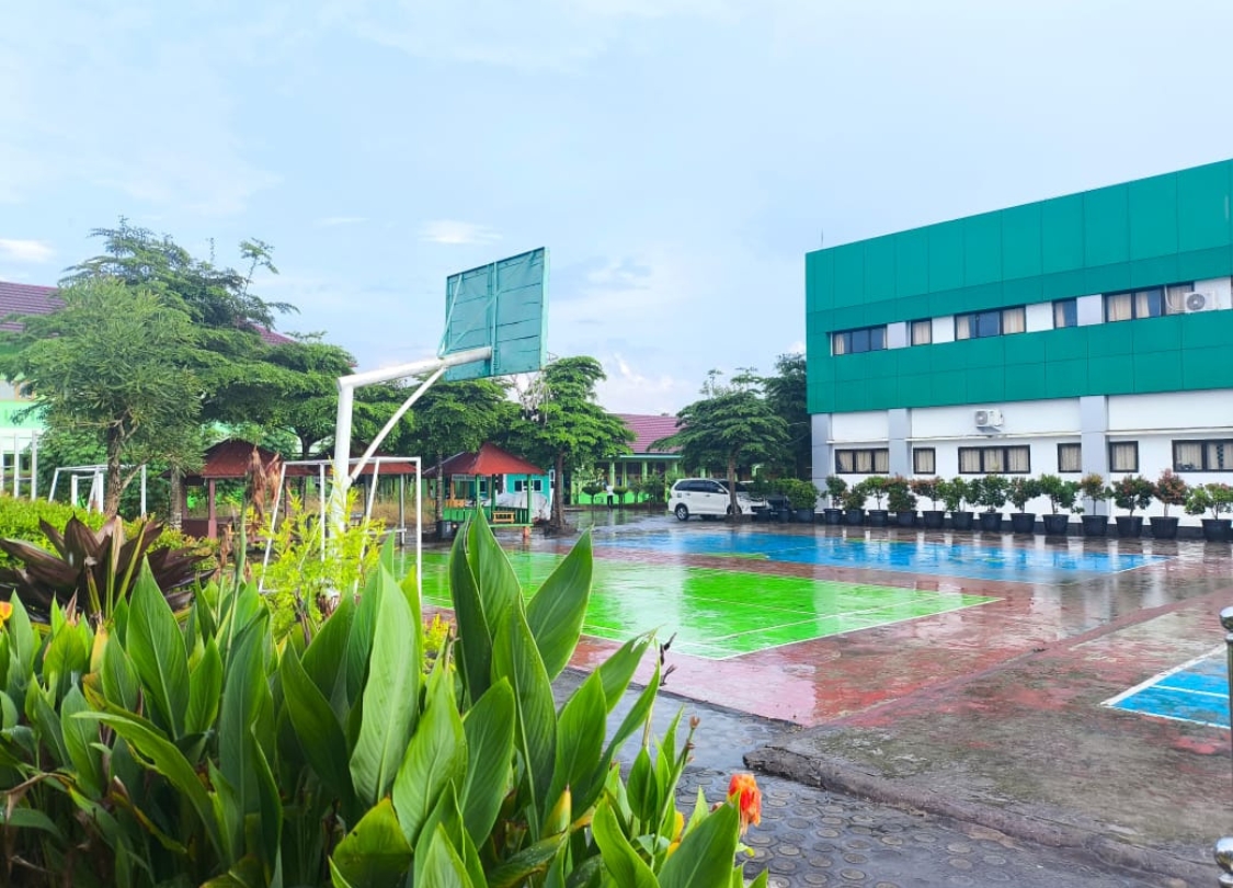 Suasana MTsN 2 Jambi Pasca Hujan, Berkilau dalam Kedamaian Suasana MTsN 2 Jambi Pasca Hujan, Berkilau dalam Kedamaian