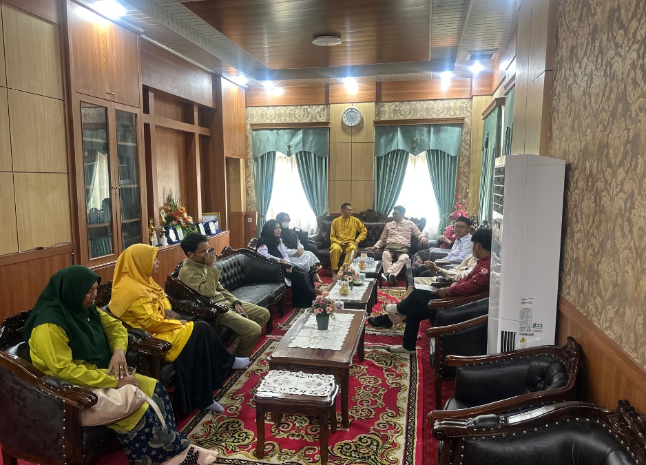 Kolaborasi Informasi: 2 Guru MTsN 2 Jambi Masuk Tim Humas Kementerian Agama Kota Jambi