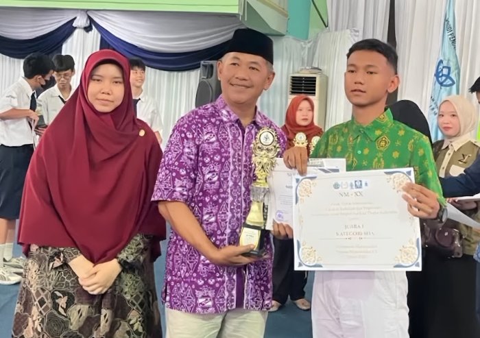 Raskal Aditya Ikhsan Segel Juara 1 Olimpiade Nuansa Matematika