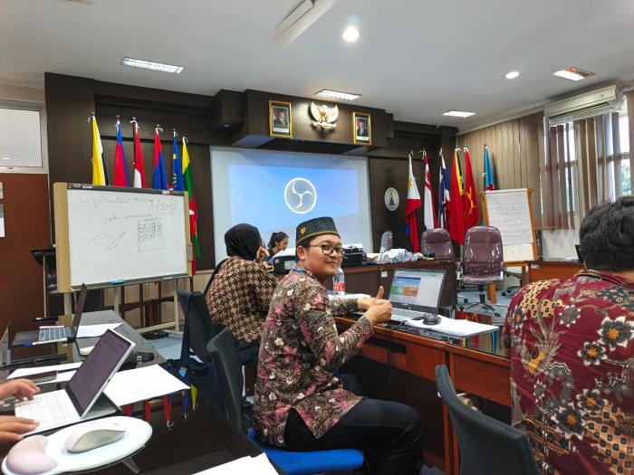 Kunjungan ke SMPN 4 Pakem dan Post-Test, Langkah Penting Wahid Kurniawan Suwarji