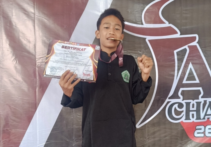 Ambok Nuwair Tsaqib Tamam Sabet Emas di Ajang Pencak Silat Championship II 2025